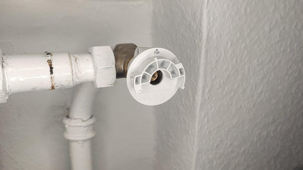 tado Bodenplatte anbringen