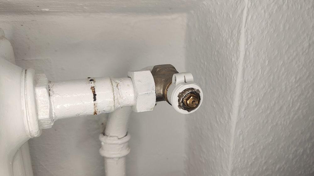 tado Heizk&ouml;rper Adapter anbringen