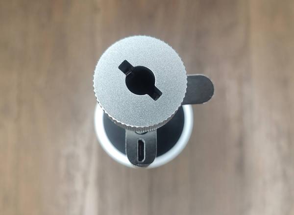 T&uuml;rschloss mit USB-Notstromversorgung