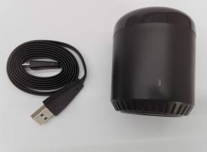 Im Lieferumfang sind neben einer Bedienungsanleitung auch der RM 3 Mini und ein microUSB-Kabel enthalten.